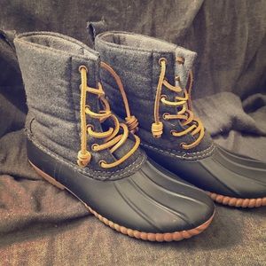 Steve Madden rain boots